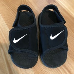 NIKE SunRay Toddler Size 8C